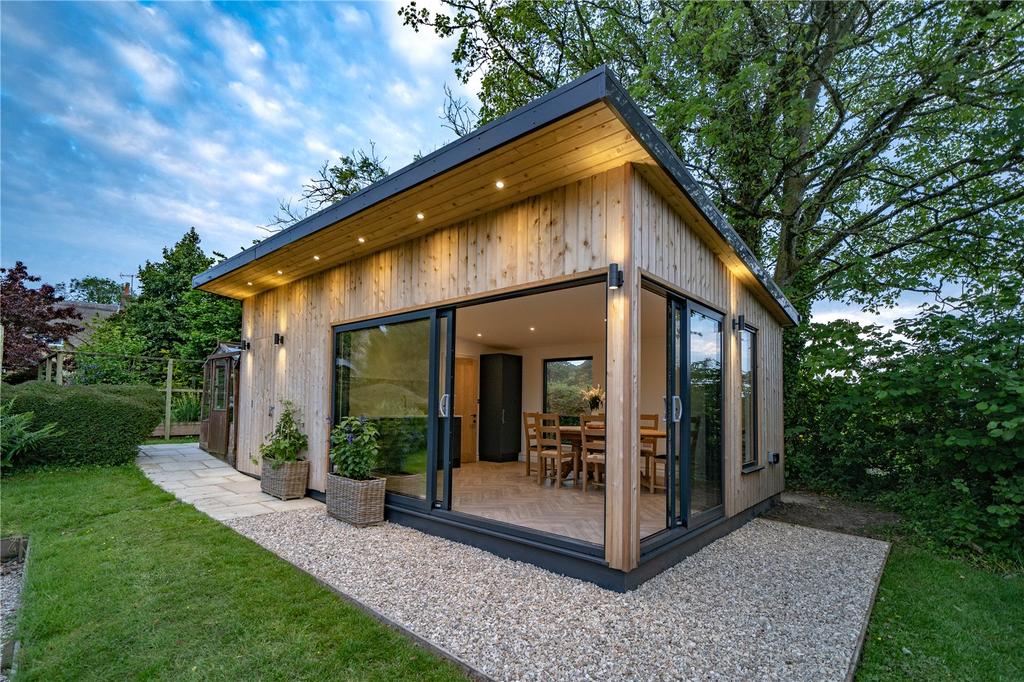 Garden Room / Office
