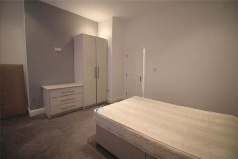 3 bedroom apartment to rent, 62-63 Regent Road, Liverpool L5