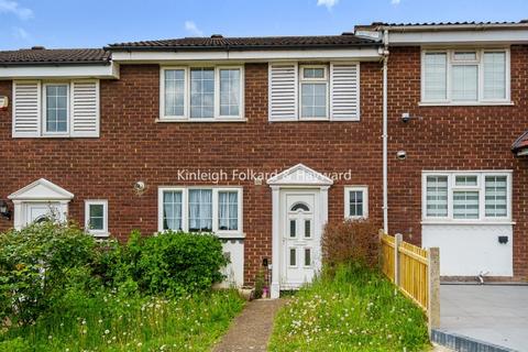 3 bedroom house to rent, Firs Avenue Friern Barnet N11