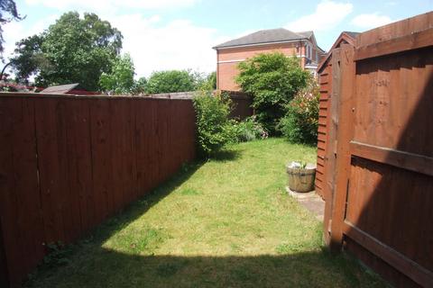 3 bedroom semi-detached house to rent, Starling Close, Manchester, M22 4XS