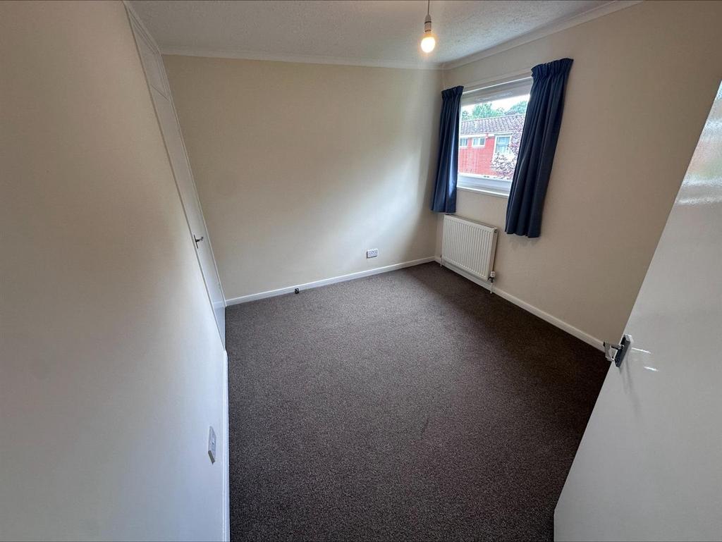 2nd bedroom.jpeg