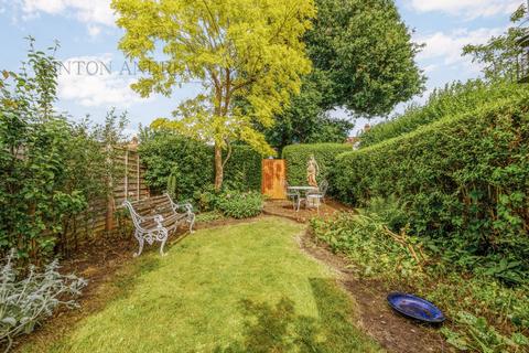 10 Denison Road, London, W5 1NU
