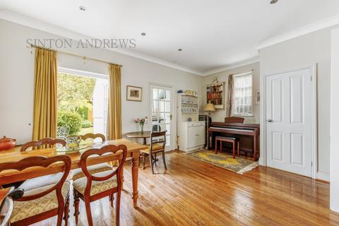 10 Denison Road, London, W5 1NU