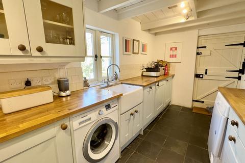 Badger Cottage Fore Street, St Teath, Bodmin, PL30 3JA