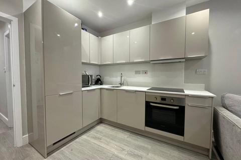 1 bedroom apartment to rent, North Street, Horsham, West Sussex, RH12