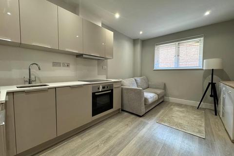 1 bedroom apartment to rent, North Street, Horsham, West Sussex, RH12
