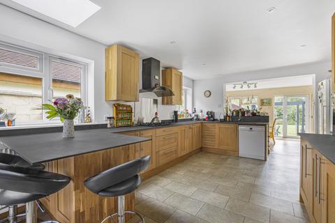 5 bedroom detached house for sale, Lamborough Hill, Wootton, OX13