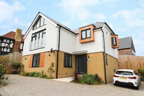 4 bedroom detached house for sale, Borstal Hill, Whitstable CT5