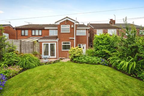 4 bedroom semi-detached house for sale, Park Street, Haydock, WA11