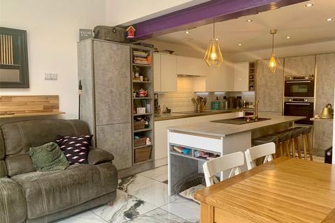 6 Botley Road, Romsey, SO51 5AH