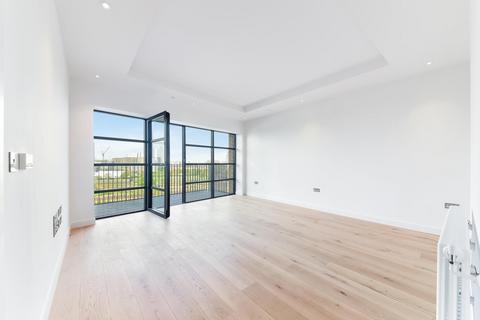 1 bedroom apartment for sale, Astell House, 35 Lyell Street, London City Island, London E14