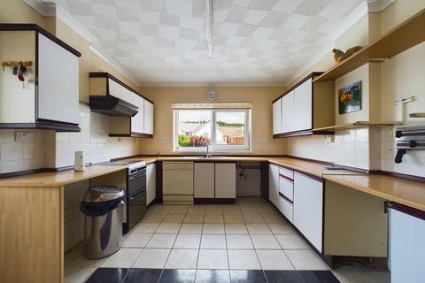 4 bedroom terraced house for sale, Lilian Grove, Ebbw Vale, NP23