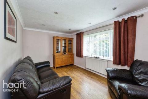 4 bedroom detached house for sale, Hay Close, Rushden