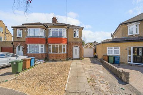 3 bedroom semi-detached house to rent, Elm Close,  Harrow,  HA2