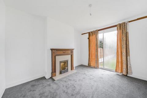 3 bedroom semi-detached house to rent, Elm Close,  Harrow,  HA2