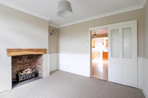 2 bedroom terraced house to rent, Prospect Place, Cirencester