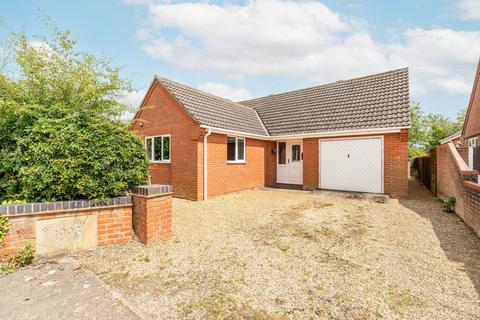 2 bedroom detached bungalow for sale, The Street, Hickling