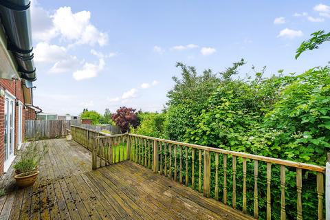 2 Goring Field, Winchester, SO22 5NH