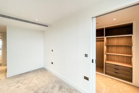 3 bedroom flat to rent, Cassini Tower, White City Living, W12