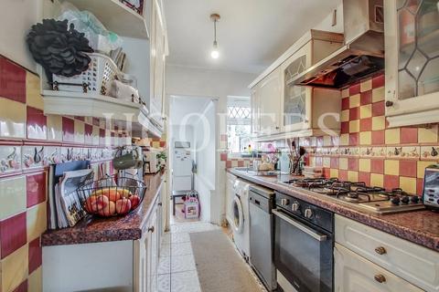 3 bedroom terraced house for sale, Review Road, London, NW2