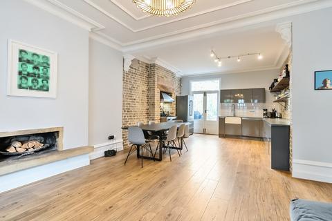 44 Baronsmere Road, London, N2 9QE