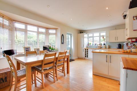 4 bedroom chalet for sale, Fernhill Road, New Milton, BH25