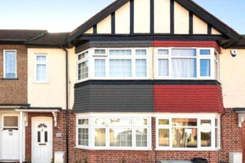 3 bedroom terraced house to rent, Chelston Road, Ruislip, HA4