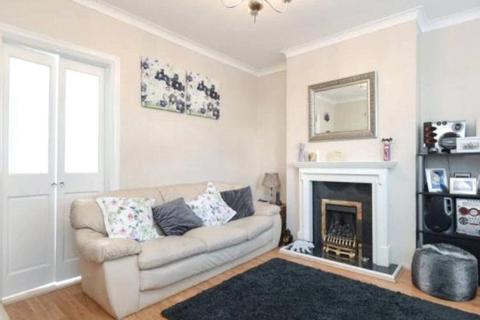 3 bedroom terraced house to rent, Chelston Road, Ruislip, HA4