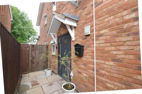 3 bedroom semi-detached house for sale, Hatch Lane, Windsor