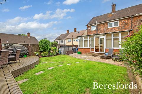 4 Chippenham Road, Romford, RM3 8EX