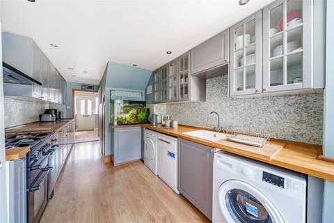 23 Tonbridge Road, West Molesey, KT8 2EL