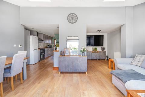 23 Tonbridge Road, West Molesey, KT8 2EL