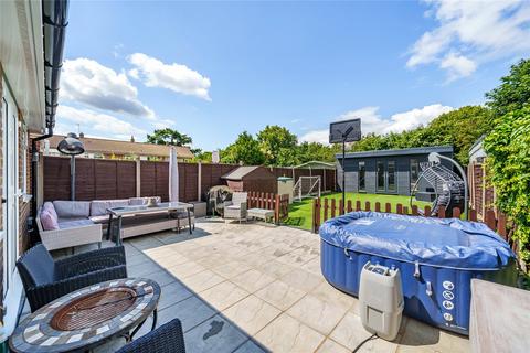 23 Tonbridge Road, West Molesey, KT8 2EL