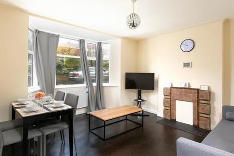 2 bedroom property to rent, Colney Hatch Lane, London, N10