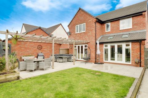 4 bedroom detached house for sale, Pollards Road, Anstey