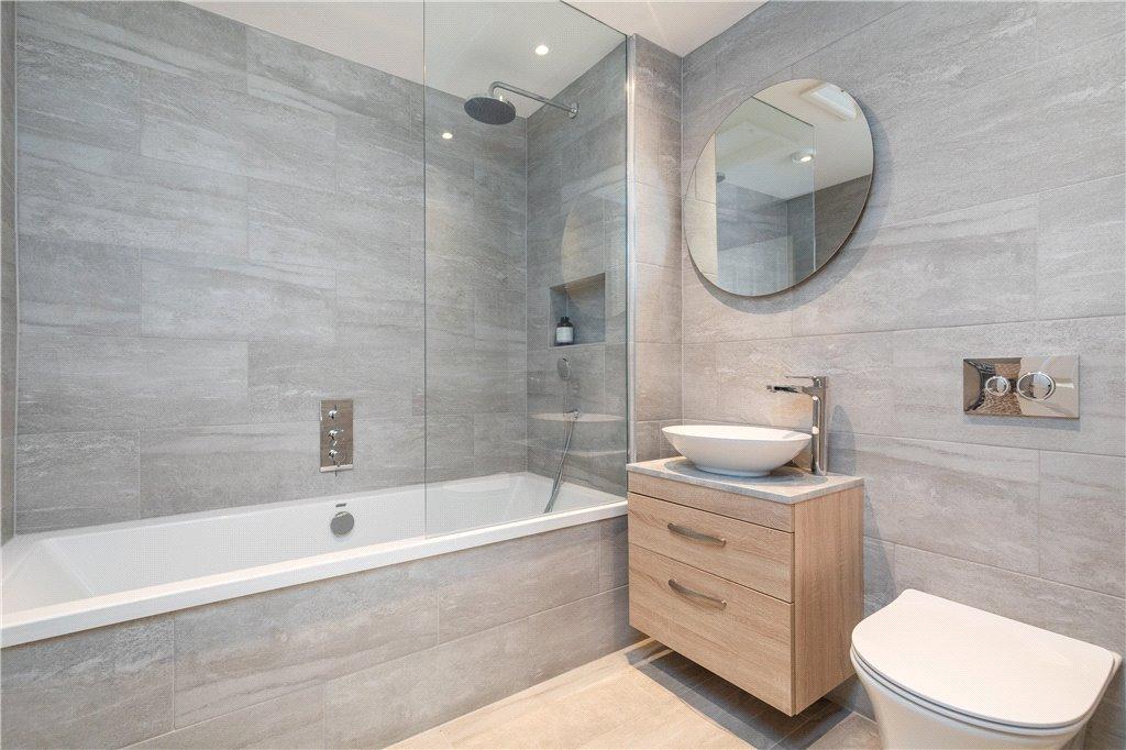 Ensuite Bathroom