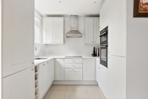 4 Vulliamy Close, London, E4 6JQ