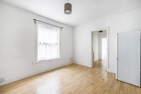 2 bedroom flat for sale, Darlington Road, West Norwood