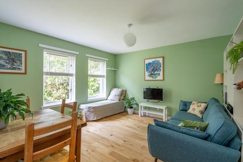 2 bedroom ground floor flat for sale, Sandport, Edinburgh EH6