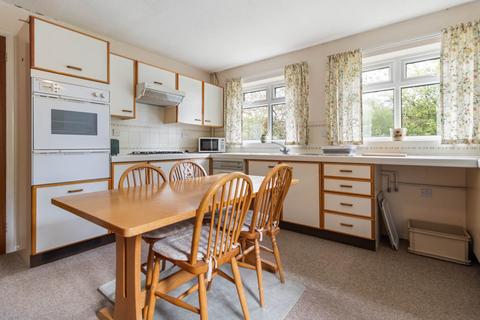 4 bedroom bungalow for sale, Woodfarm Road, Malvern