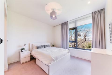 1 bedroom flat for sale, Wood Crescent, London