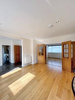 5 bedroom semi-detached house to rent, Albury Drive, Pinner HA5