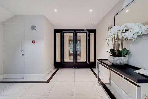 38 Ridgeway Gardens, London, N6 5XR
