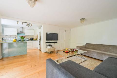 38 Ridgeway Gardens, London, N6 5XR