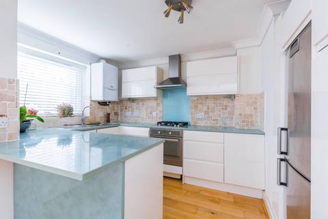 2 bedroom flat for sale, Ridgeway Gardens, Highgate, London, N6