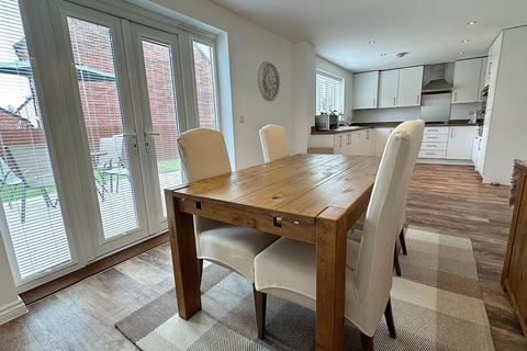 7 Harlequin Close, Northampton, NN4 9AB