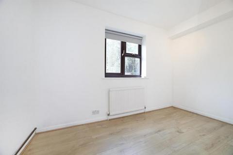 2 bedroom flat to rent, Rundell Crescent, Hendon, London, NW4