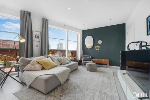 3 bedroom apartment for sale, Refinery House, Tandy Place, London, E20