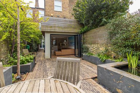 5 bedroom house to rent, Gateley Road, Brixton SW9