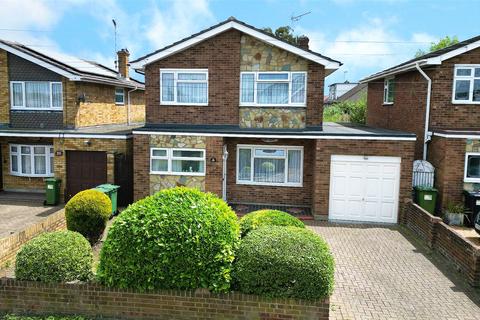 4 bedroom detached house for sale, Tavistock Road, Laindon, Basildon, Essex, SS15